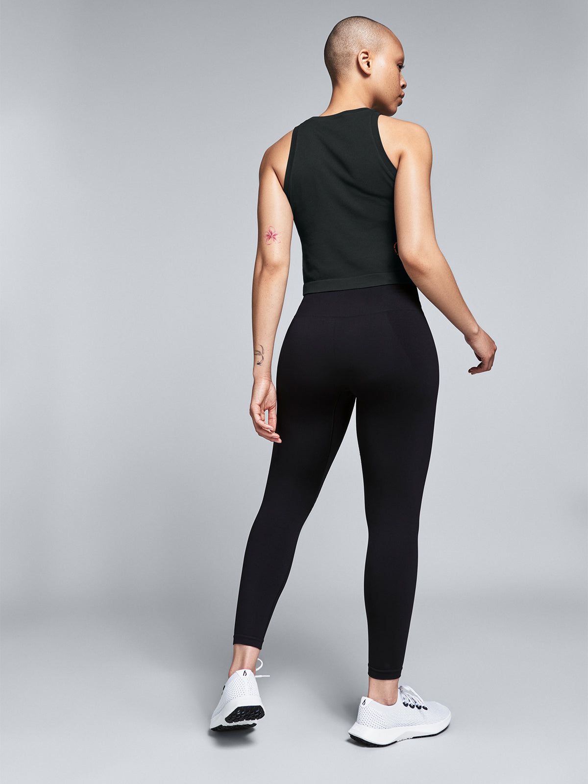 THE POWER CROP TANK Olive