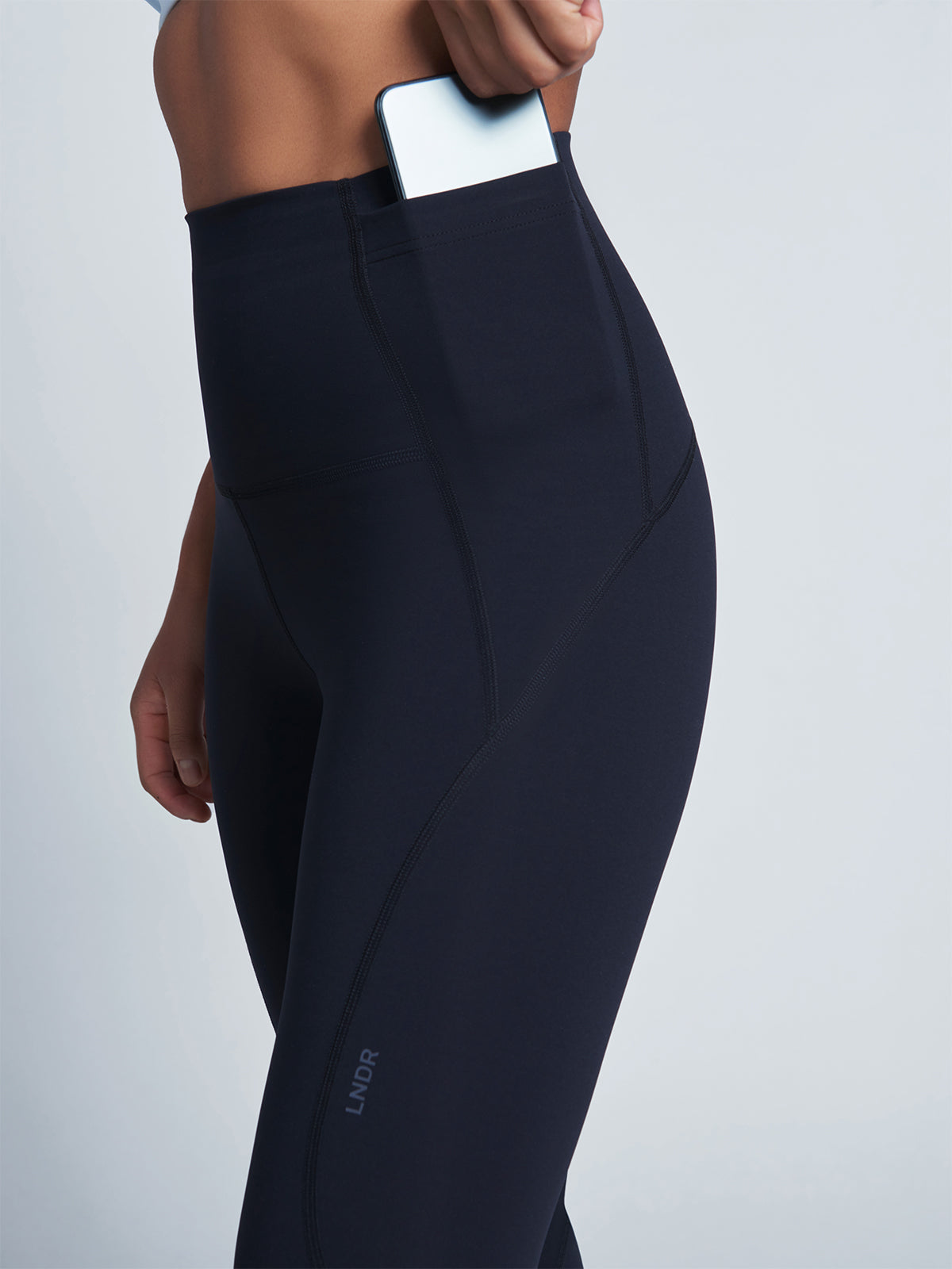 THE OUTER LIMITS SUPER HIGH RISE 7/8 Legging Black